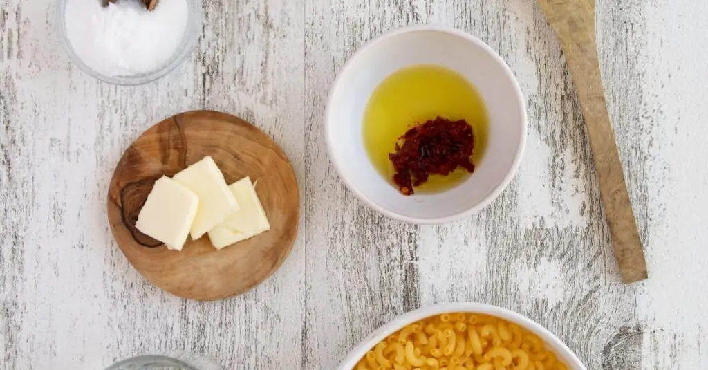 Bold and Spicy: The Ultimate Peanut Butter Bacon Mac ‘n’ Cheese Recipe