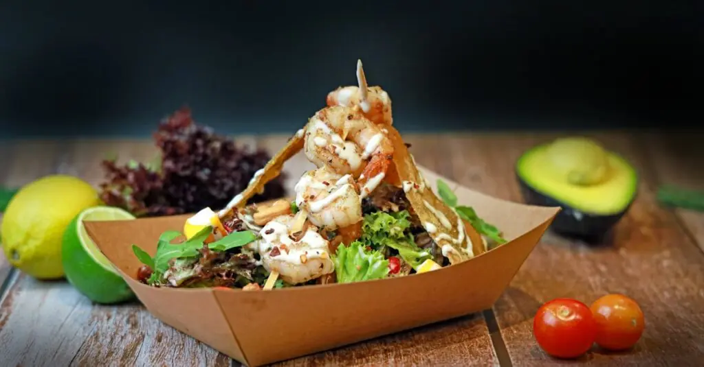 Creamy Fusion Delight: Avocado Curry Pasta