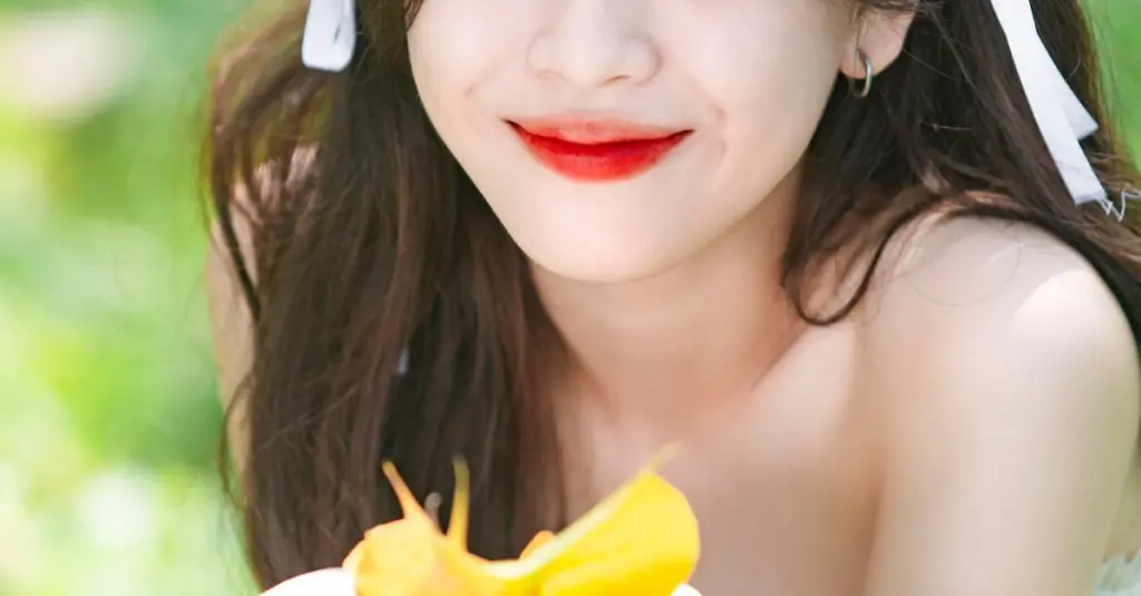 Tropical Mango Crumble Delight