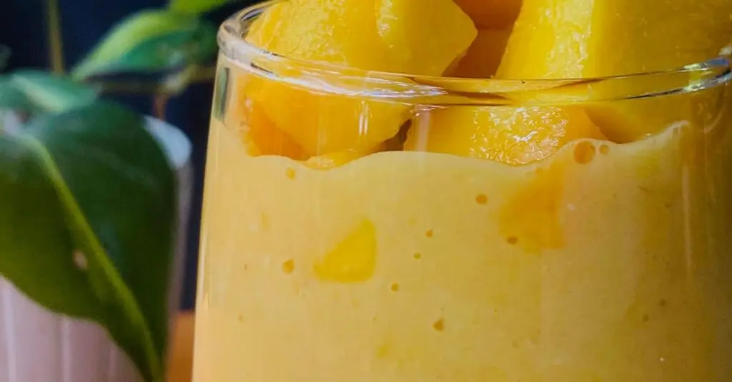 Creamy Mango Avocado Sorbet: A Sweet and Savory Summer Delight