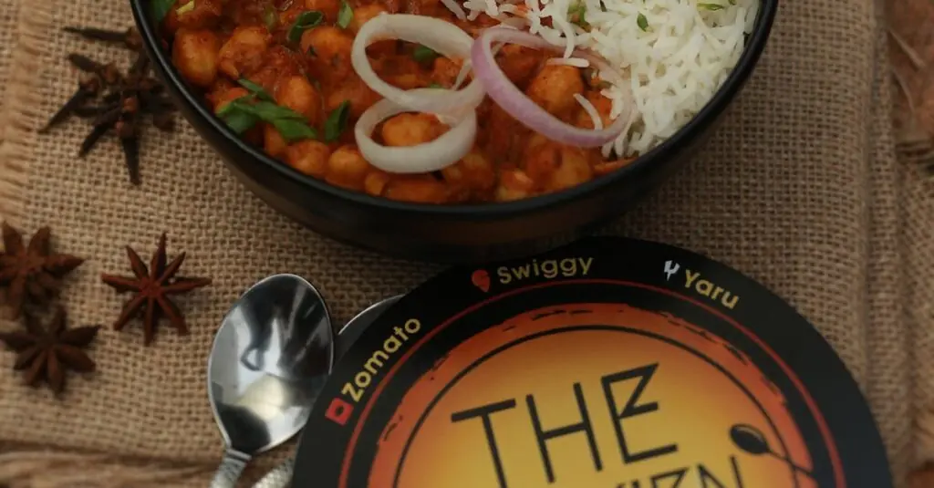 Spice Up Your Dinner Routine with Spicy Honey Glazed Pork Chops