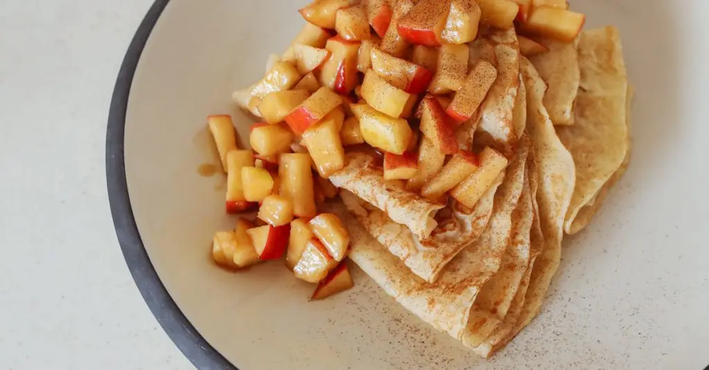 Unconventional Breakfast Delight: Sweet and Savory Quinoa Bowl Recipe