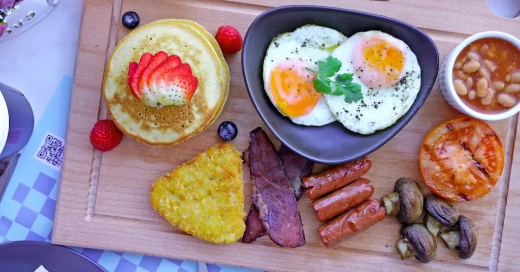 Irresistible Bacon Pancakes: A Breakfast Delight