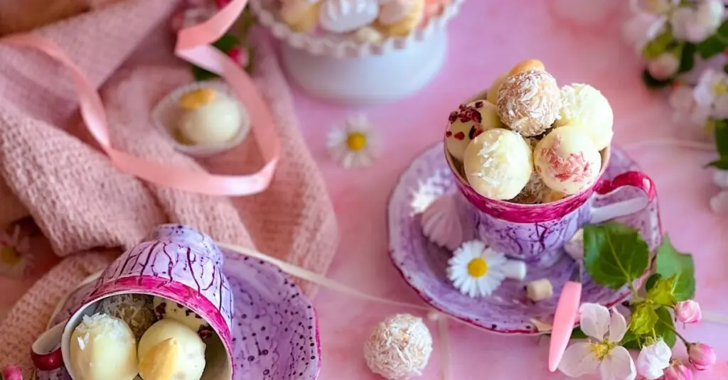 The Ultimate Summer Treat: Lemon-Lavender Coconut Macaroon Bars