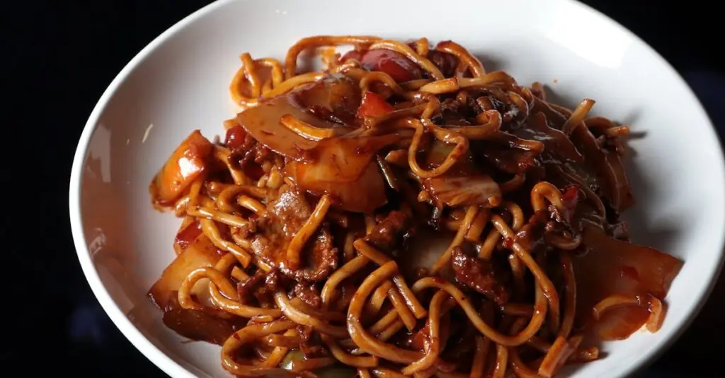 Sizzling Pineapple Beef Stir-Fry: Sweet & Spicy Delight