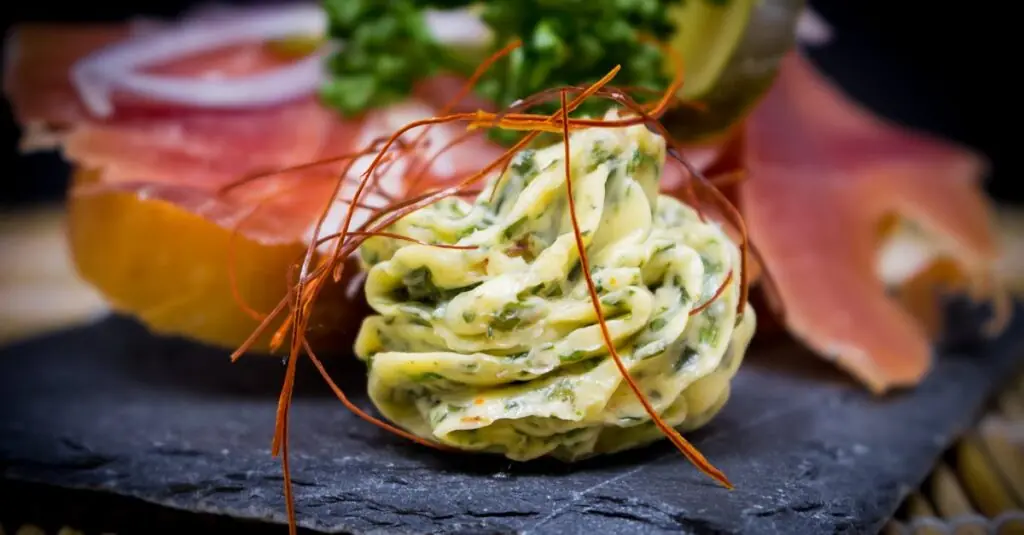 Elevate Your Taste Buds with Exotic Mango Saffron Risotto