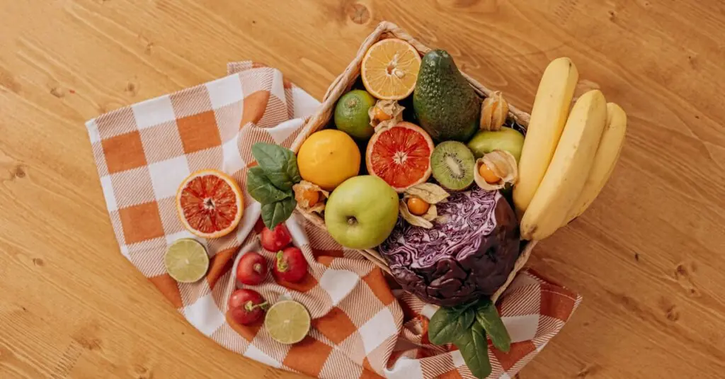 Innovative Avocado and Kiwi Dessert: A Healthy Twist in Every