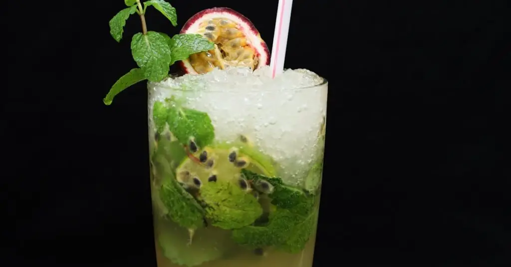 Tropical Pineapple Cucumber Salad: A Refreshing Summer Delight