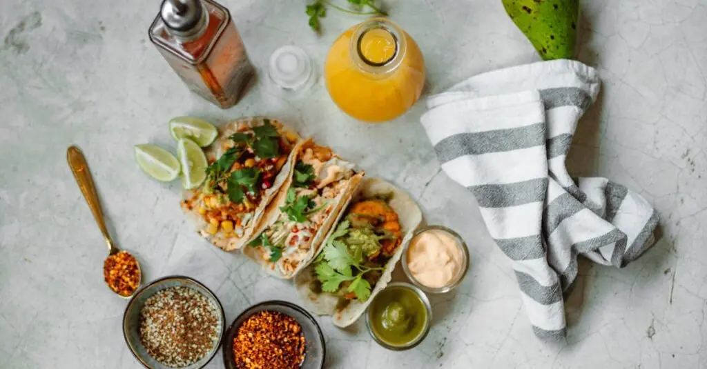 Flavorful Summer Delight: Spicy Shrimp Tacos with Pineapple