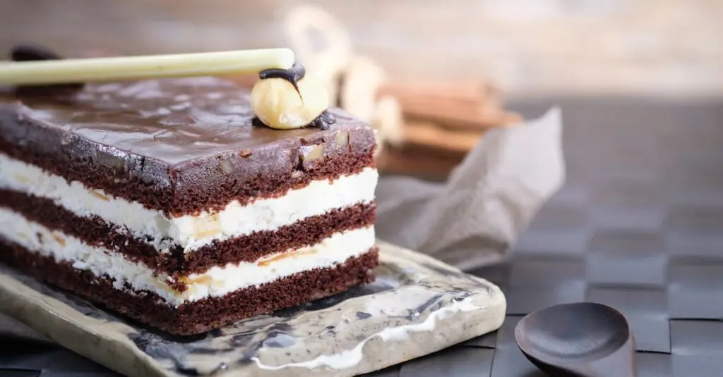 Indulge in Decadence with Chocolate Hazelnut Baklava Cups