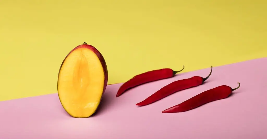 Sweet and Spicy Mango Pineapple Rice Bowl: A Summer Delight