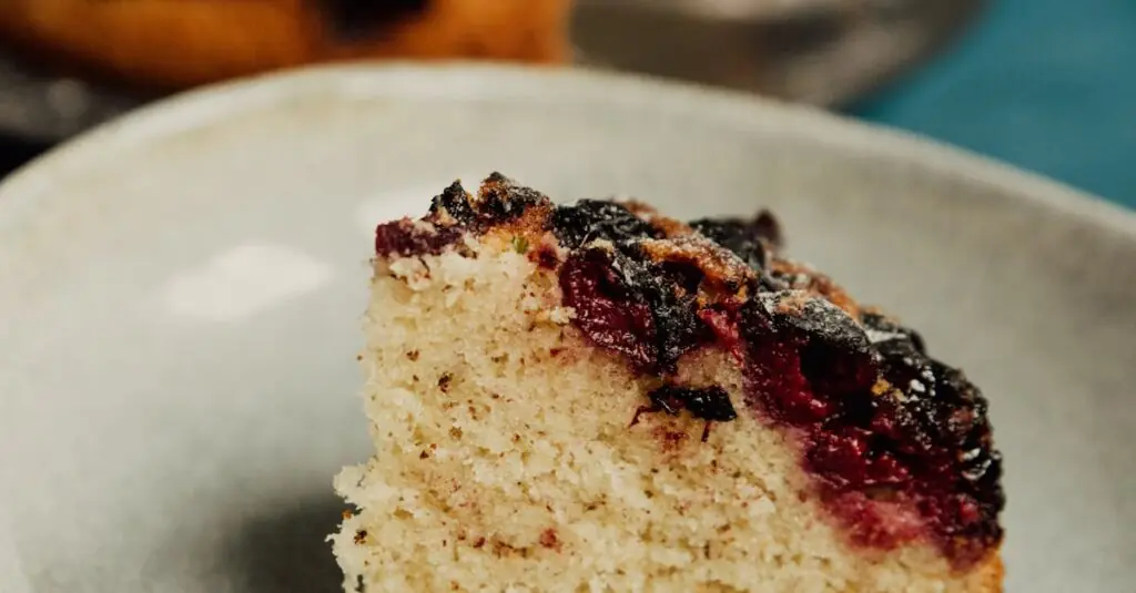 Indulge in Decadence with Vanilla Bean Custard Pie