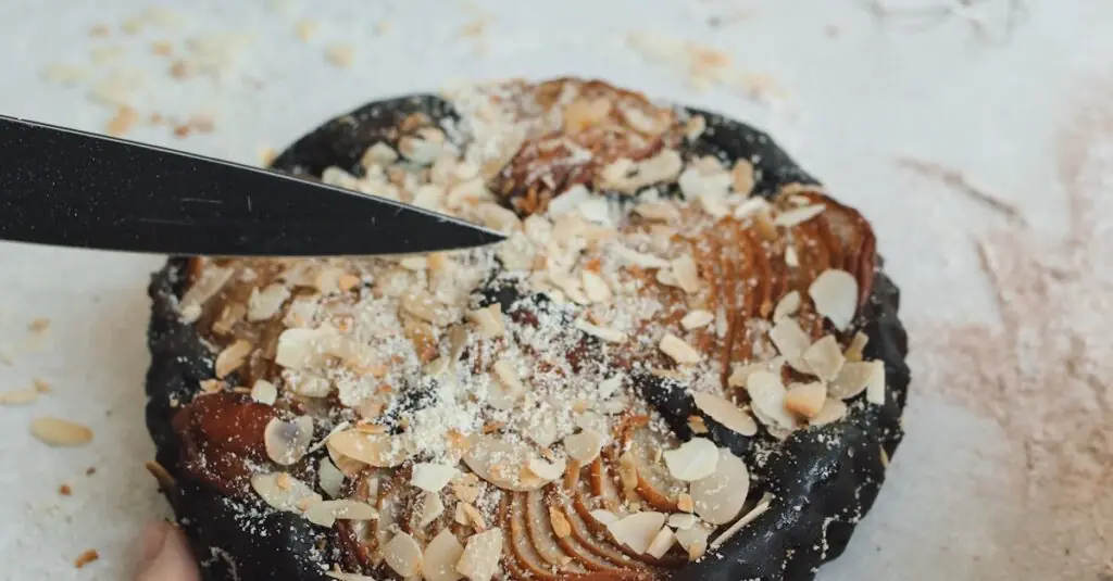 Delightful Pear and Almond Crumble Recipe for Cozy Winter Nights