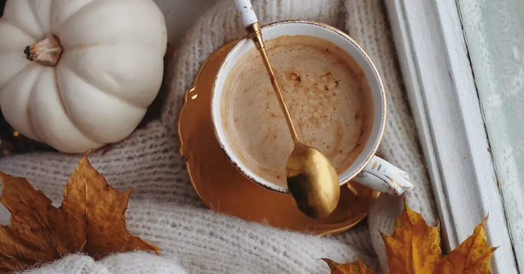 Cozy Fall Pumpkin Apple Crisp