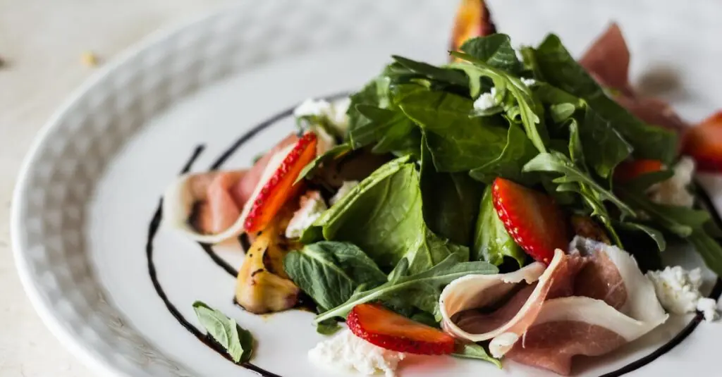 Crispy Prosciutto Fig Salad Recipe