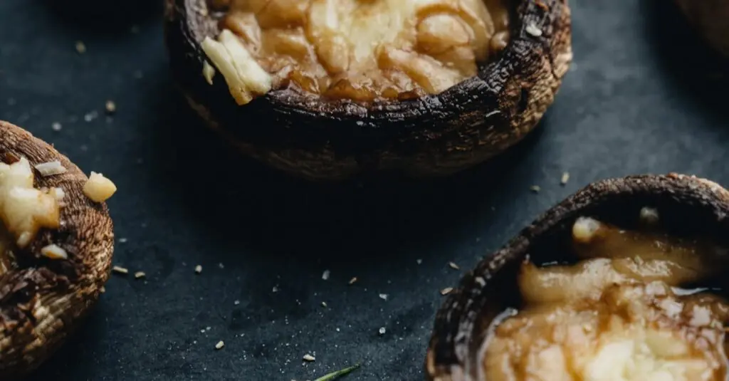 Cheesy Spinach-Stuffed Portobellos