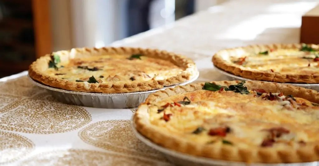 Caramelized Apple Bacon Quiche Recipe