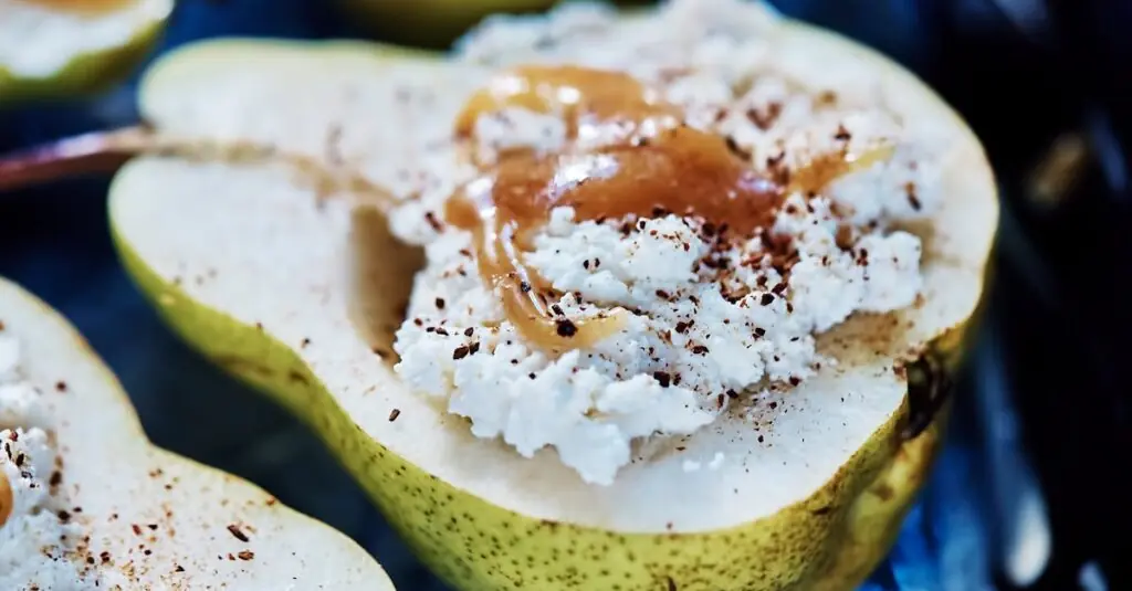 Whip Up a Flavor Explosion: Spiced Pear and Goat Cheese Crost