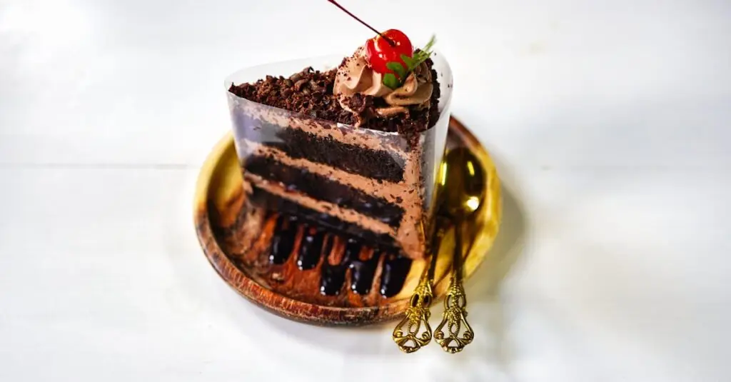 Decadent Delights: Spicy Chocolate Avocado Mousse Recipe