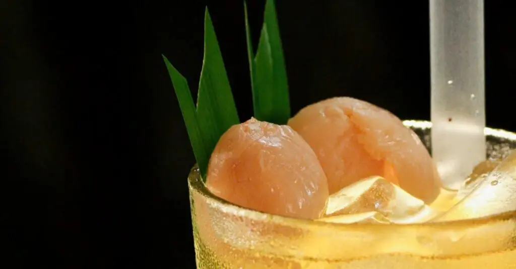 Secret Festive Drink: Sparkling Cran-Apple Cider Magic!